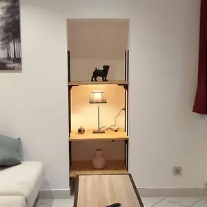 La Dependance Du Chateau De Triviers. Appartement